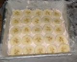 A picture of step 5 of Banoffee custard pie.