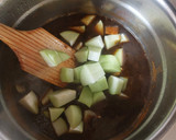 Foto del paso 3 de la receta: Carne de res en salsa de chile pasilla