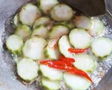 Foto langkah ke 2 dari resep Tumis Oyong Toge.