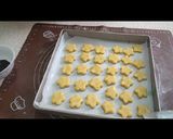 Foto langkah ke 6 dari resep Salted egg yolk cookies.