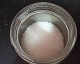 A picture of step 1 of Lemon water.