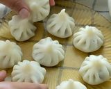 A picture of step 4 of Steamed Rava modak.