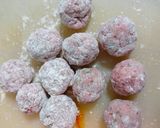 Foto del paso 3 de la receta: Albóndigas con tirabuzones en salsa arrabbiata