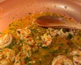 A picture of step 4 of Shrimp scampi.