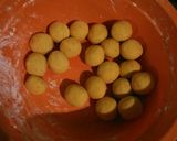 Foto langkah ke 4 dari resep Bola-bola Ubi.