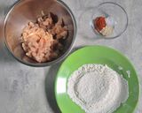 Foto langkah ke 1 dari resep Chicken Popcorn.