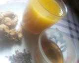 A picture of step 7 of Turmeric and ginger juice with clove and honey.