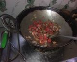 A picture of step 2 of Tomato curry.