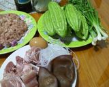 Hình bước làm 1 của món Canh khổ qua nhồi thịt