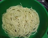 Foto langkah ke 2 dari resep Chicken Spaghetti Aglio E Olio.
