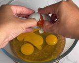 Foto langkah ke 1 dari resep 49. Telur Dadar Padang.