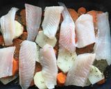 Foto del paso 5 de la receta: Pescado al horno SS (Sencillo y Sabroso 🐟✨)
