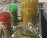 Foto del paso 1 de la receta: Pollo al horno con patatas con aliño árabe
