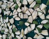 A picture of step 1 of Raw mango chutney.