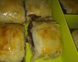 Foto langkah ke 9 dari resep Bolen Bandung Lumer.