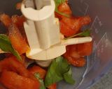 Une image de l'étape 3 de Billes de tomate 🍅 basilic en cuisine moléculaire.