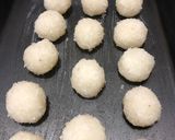 A picture of step 3 of Chocolate coconut laddu.
