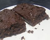 A picture of step 16 of Chocolate and ginger cake.