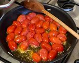 A picture of step 2 of Cherry Tomato Pasta.