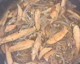 Foto del paso 4 de la receta: Pollo salteado con soja