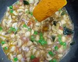A picture of step 5 of Mushroom Green peas gravy.