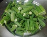 A picture of step 1 of Masaledar Bhindi.