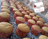 A picture of step 2 of Eid vanilla cup cakes.