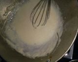 A picture of step 3 of White sauce pasta.