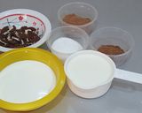 A picture of step 1 of Chocolate shake (lassi).