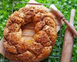 Foto langkah ke 8 dari resep Round Braided Bread.