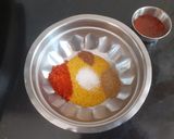 A picture of step 1 of Red Carrot Pickle.