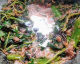 சிவப்பு கீரை பரட்டல் ரெசிபி ஸ்டேப் 2 புகைப்படம்