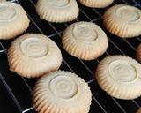 A picture of step 10 of Mamoul (Eid biscuits).