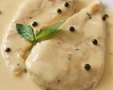 A picture of step 5 of Chicken Breast with Green Peppercorn Sauce.