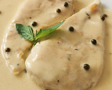 Foto del paso 5 de la receta: Pechuga de Pollo a la Pimienta verde