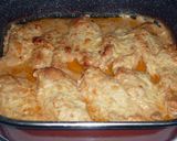Tejfölös-fokhagymás mártásban sült gombás csirkecomb recept fázis 6 fotója