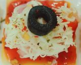 स्कवेर मीनी चीज़ पिज़्ज़ा बाईटस (mini pizza bieat recipe in hindi) रेसिपी चरण 3 फोटो