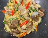 รูปขั้นตอนการทำที่ 4 ของ ไก่ผัดขิง