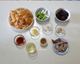 รูปขั้นตอนการทำที่ 2 ของ เอ็นหมูผัดกุ้ง