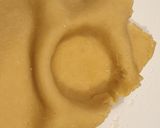 Foto del passaggio 4 della ricetta Pie di farro ripieni di ricotta di bufala e senza uova
