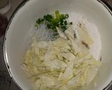 Foto langkah ke 2 dari resep Bakwan soun sayur.