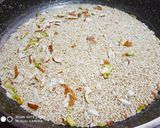 A picture of step 2 of Samak Rice Chikki.