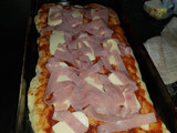 Pizza súper práctica en la plancheta