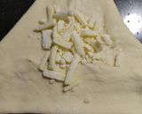 A picture of step 9 of Crispy Zingy Parcel 😋😋.