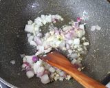 Foto langkah ke 4 dari resep 316. Nasi Goreng Keluarga.
