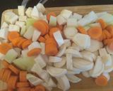 Borsty (ukrán cékla) leves, füstölt hússal recept fázis 2 fotója
