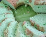 Foto langkah ke 7 dari resep Bolu Marmer Aroma Pandan.