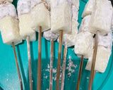 Foto langkah ke 1 dari resep 130- Sate sosis keju/corn dog (yackikuka).