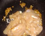 รูปขั้นตอนการทำที่ 7 ของ ราดหน้าไก่เส้นหมี่ (Thin Rice Noodles with Chicken in Thick Gravy)