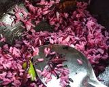 A picture of step 2 of Beetroot rice.